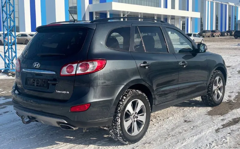 Хундай санта-фе 2.2дизель механика 250.000 пробег 2011 год выпуска автомобиль в родном окрасе. весь обслужен от а до я. оригинальный пробег. один хозяин. автотека зеленая. готов на любые проверки. мариуполь. звоните или пишите +79497131739 📲 tg: @tima_gnidin 📞 звоните: +7(949)7131739 - фотография - 4