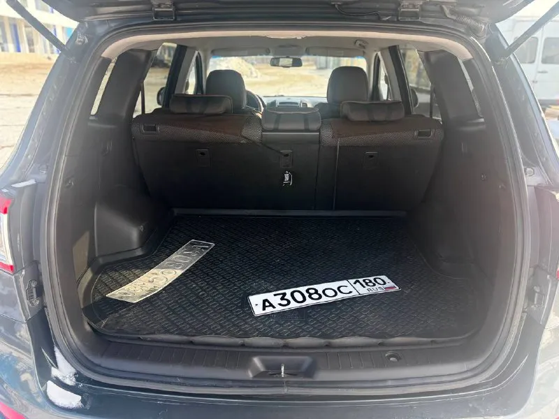 Хундай санта-фе 2.2дизель механика 250.000 пробег 2011 год выпуска автомобиль в родном окрасе. весь обслужен от а до я. оригинальный пробег. один хозяин. автотека зеленая. готов на любые проверки. мариуполь. звоните или пишите +79497131739 📲 tg: @tima_gnidin 📞 звоните: +7(949)7131739 - фотография - 9