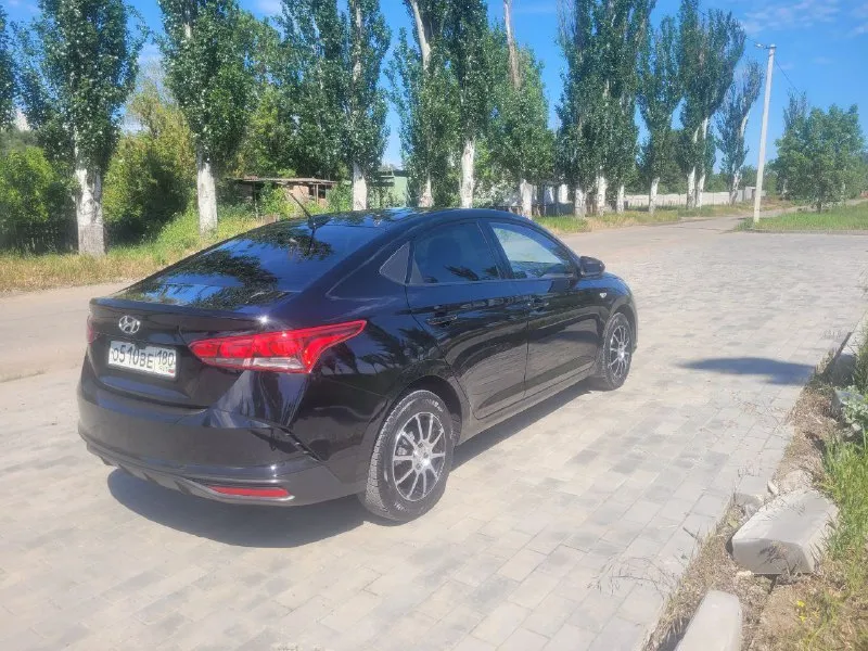 Всем доброго времени, продаю свой автомобиль hyundai solaris ii 2021г. в. рестайлинг пробег 103 т. км. 1.6 (123л. с.) бензин автомат 6-ст aisin цвет ultra black на жирной комплектации автомобиль в идеальном состоянии, в родном окрасе, без дтп, гаражное хранение, оформление без ограничений в мрэо. реальному покупателю, торг у капота цена 1 600 000 руб. тел. +79498470817 📞 звоните: +7(949)8470817 - фотография - 6