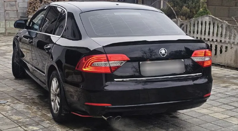 Skoda superb 2014 представляем вашему вниманию автомобиль, в котором гармонично сочетаются премиальный комфорт, продуманная эргономика и чешское качество сборки. количество владельцев: 2; пробег: 175 000 км. богатая комплектация. в наличии все необходимые опции для комфортной и безопасной езды надёжность и долговечность комфорт и удобство в каждой детали разумное соотношение цены и качества. без вложений сел и поехал 1250000 донецк 89495681038 📲 tg: @krasava113 📞 звоните: +7(949)5681038 - фотография - 4