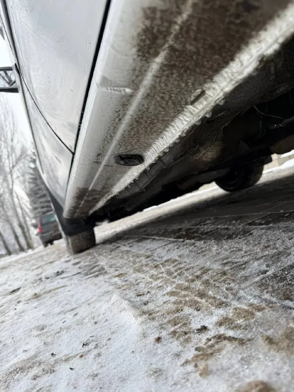 Продам skoda octavia tour двигатель: 1.6 mpi̇ коробка: механика. цена: ❗️❗️❗️499.000❗️❗️❗️ автомобиль в хорошем состоянии по кузову и по технической части. авто без дтп все стекла родные, лобовое менялось от сколов. днище и пороги абсолютно целые без дыр и тд. ходовая часть без посторонних звуков и без вложений. двигатель бодрый, не дымит не троит ремонтировалась гбц 5 тыс назад, блок как новый. масло не жрет не грамма, грм поменян 25 тыс назад. коробка механика 5-ти ступка, втыкается четко, кулиса не разбита, ничего не вылетает. сцепление менялось 20тыс. км назад (luk). стоит хорошая музыка, саб в багажнике, усилитель avatar, играет очень достойно. мафон pioneer bluetooth, aux, usb. частично зашумлена. в близжайшее время вложений не потребует. хорошая комплектация: кондиционер (обслужен по весне) усилитель руля (гур) по документам юридически чистая, на местном регионе. переоформление обязательно!!! цена: 💵499.000 💵 торг минимальный хорошим людям возле машины. ос 📞 звоните: +7(949)0943554 - фотография - 5