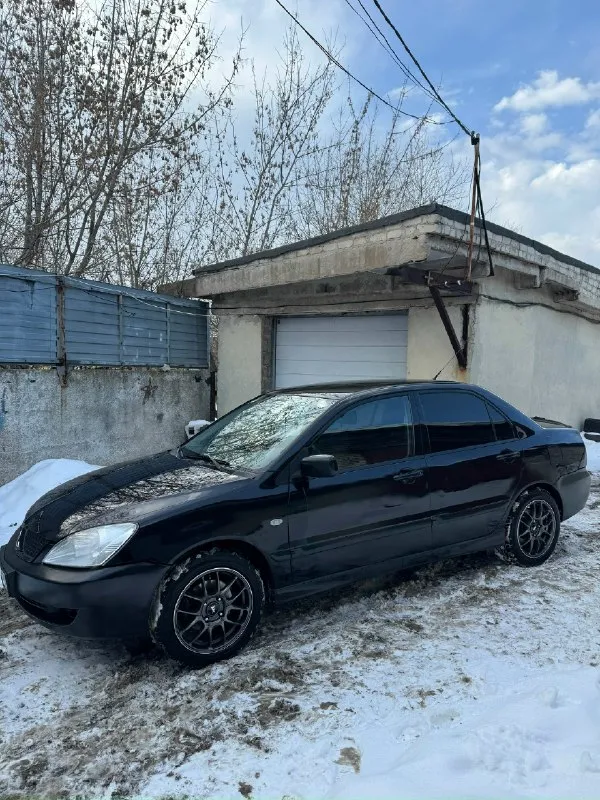 💶 цена: 430.000р (торг уместен) 📮 город:донецк днр 🚘 марка / модель: mitsubishi lancer 9 📅 год выпуска:2006 📊 пробег: 210.000 км ⛽ двигатель (тип, объем, ):бензин 1.6 🔧 тип кпп:механика 📝 описание: двигатель работает отлично, не дымит, не троит ! кпп переключается мягко и плавно ! ходовая не гремит, не стучит, никуда не тянет! машина без ржавчины и гнили (есть небольшие нюансы на передней левой и задней левой двери)! кондиционер заправлен и работает хорошо ! стоят дорогие диски r16 с хорошей резиной ! стоит хорошая музыка ! установлен приятный прямоточный выхлоп hks (заводской выхлоп отдаю в подарок)! установлена распорка передних стаканов! поменял ремень грм, ролик, сальник распредвала, датчик положение коленвала, заменил жидкость гур, антифриз, тормозную жидкость, прокладку клапанной крышки! машина хранится в тёплом гараже ! я владелец по птс, птс оригинал ! в подарок отдам новые тормозные колодки ручника, ремкомплект суппортов. телеграмм: +79493268970 📞 звоните: +7(949)3268970 - фотография - 2