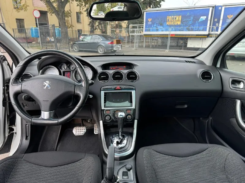 Продаю peugeot 308 2012г, 1.6 at, пробег 211000, к машине относился бережно, замена масла каждые 7-8к. км, по двигателю никаких проблем нет как и по коробке, в целом машина в хорошем тех. состоянии, есть небольшие недочеты по кузову но ничего критичного, на порогах коррозия, в комплект отдам зимнюю резину r16 205/55(отходила один сезон), стоит автозапуск(pandora) за более подробной информацией обращайтесь в лс или по телефону +79498460026 автомобиль находится в г. макеевка цена: 579 000₽ торг присутствует 📞 звоните: +7(949)8460026 - фотография - 7