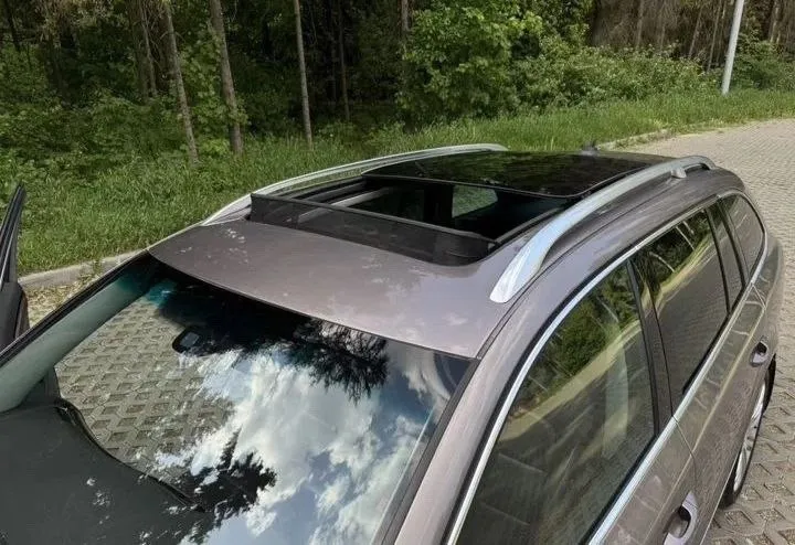 Skoda superb 2012 комплектация laurin&klement универсал двигатель 2.0 tfsi (200л. с) коробка dq 250 мокрая (самая надежная) 6ступ акпп привод передний пробег 245к комплектация: 4 эл. стеклоподъемника парктроники передние задние камера заднего вида круизконтроль климат контроль датчик дождя датчик света электропакет сидений с поддержками (три режима памяти сидений) обдув/подогрев сидений панорама/люк зонтики в задних картах экран мультимедиа навигация очень хорошая музыка резина зима новая резина лето диски 18-й оригинальные не битые и ни катанные по машине было сделано очень много, а именно: поменяна цепь в сборе(питсбург) новый квкг турбина новая масло помойка новая насос тнвд новый теплообменник новый форсунки новые (питсбург) масло в коробке новое машина полностью обслужена цена: 1.360.000 руб. торг. осмотр в городе алчевск +7(959) 502-25-40 марк 📞 звоните: +7(959)5022540 - фотография - 6