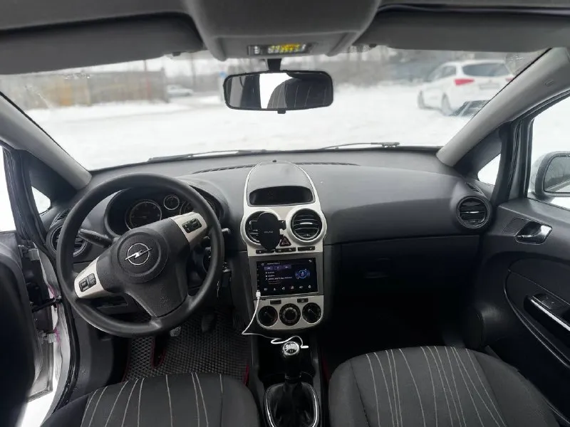 Продам opel corsa d 🚘 (дизель) авто в хорошем состоянии!!! на полном ходу!!! работает всё, что должно работать 👍 2008год рождения два комплекта колёс! (стоит зима на шипах) лето в багажнике) двигатель работает ровно, без лишних звуков!!! едет очень бодро хоть и объём 1.3 ! заводится в любой мороз без проблем 👌 кпп работает без хрустов, не выбивает в общем без нареканий!!!!! стекала родные!!!!! 🚘 abs 🚘подогрев сидений 👍 🚘подогрев зеркал 🚘подогрев заднего стекла 🚘электро усилитель руля 🚘регулировка руля в разных положениях! 🚘электро регулировка зеркал 🚘дворник заднего стекла 🚘2 электро стеклоподъёмники 🚘ручник держит 🚘 сенсорная магнитола!!!! в общем очень комфортный и экономичный автомобиль расход топлива 6-7 литров!!!! ходовая в отличном состоянии не единого лишнего звука при езде!!!! из-за своих не больших габаритов очень удобен для езды в городе ! ☎️+79490364026☎️ либо лс) 📞 звоните: +7(949)0364026 - фотография - 6