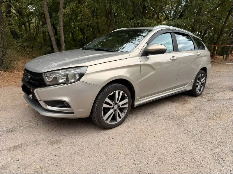 Ваз веста sw. 1.050.000 ₽ 2018 г. машина в отличном состоянии. 1.6л 129 мотор (клапана не гнет-проверенно) двигатель вскрывали 15т. км назад. масло не ест ни грамма. в идеале любые проверки вплоть до вскрытия (за ваш счет. ) ходовая полностью заменена. ( на трассе стала хорошо держать дорогу, не раскачивает) все расходники заменены комплектация пред максимальная ( мультируль, авто свет, датчик дождя, климат контроль и т д ) цена: 1.050.000 ₽. торг. я собственник авто. регистрация на мне. тел. +79498204109 +79897106664 ( связь очень плохая можете не дозвониться лучше в вк или телеграмм) 📲 tg: @victor_leonidovich_z 📞 звоните: +7(949)8204109 - фотография - 6