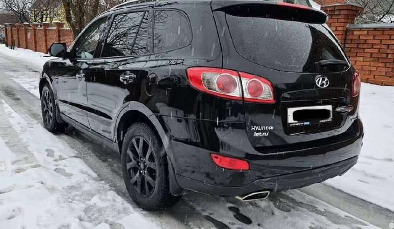 Продам hyundai santa fe 2.4 бензин год выпуска 2012 состояние идеальное. без вмятин царапин и рыжиков сервисные книги. кнопка star - stop без ключевой доступ вложений не требует! любое оформление! салон не затертый не порваный резина новая pirelli авто полностью обслужена до мелочей работает ровно. коробка переключает идеально климат контроль работает все жидкости заменены! стекла все родные каждая кнопка работает) цена 1.565₽ +7-949-794-46-27 остольные вопросы по телефону звоните в любое время. 📲 tg: евгений 📞 звоните: +7(949)7944627 - фотография - 5