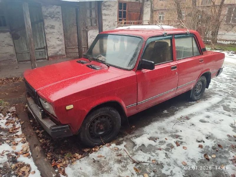 Г. енакиево продам ваз 2107 1988г. в 1.5l газ/бензин авто на ходу, на зимней резине. все вопросы в лс или по тел:+79495598231 📲 tg: виктор 📞 звоните: +7(949)5598231 - фотография - 2