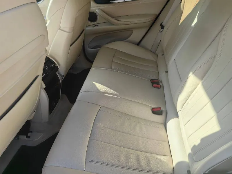 Продажа от собственника bmw 3 литр бензин, летняя резина в комплекте, комплектация престиж, 2016, 186000 пробег, подогрев всех сидений вентиляция перед, голова андр, без ключевой дост, дотяжки, слепые зоны, 20 разношёрстные колеса, резина зима в комплекте. цена 3 250 000, не крашен, в остальном все супер. любые проверки. город макеевка. все вопросы по телефону +7 949 858 8787. - фотография - 10