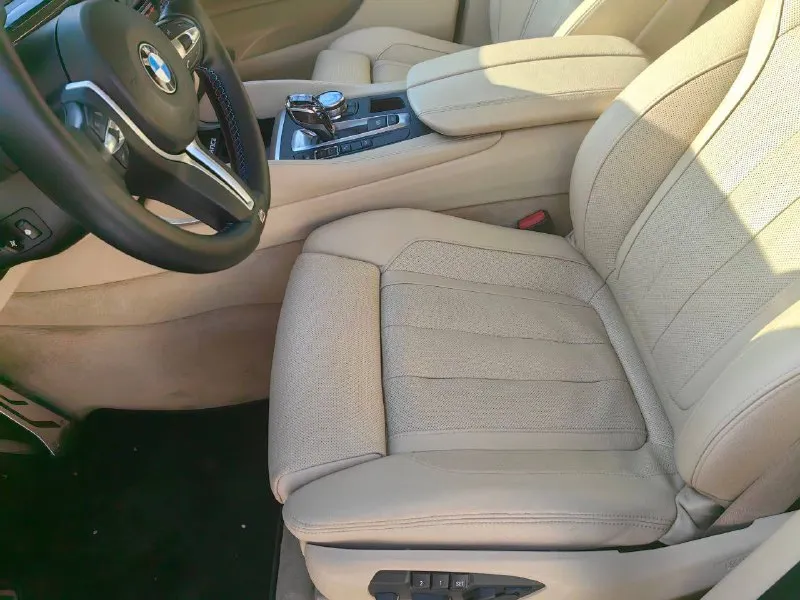 Продажа от собственника bmw 3 литр бензин, летняя резина в комплекте, комплектация престиж, 2016, 186000 пробег, подогрев всех сидений вентиляция перед, голова андр, без ключевой дост, дотяжки, слепые зоны, 20 разношёрстные колеса, резина зима в комплекте. цена 3 250 000, не крашен, в остальном все супер. любые проверки. город макеевка. все вопросы по телефону +7 949 858 8787. - фотография - 6