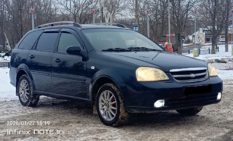 Chevrolet lacceti в хорошем состяонии год выпуска 2008 год пробег 197 тысяч автомобиль в отличном состоянии не троит не дымит работает ровно масло не ест!!! ходовая обслужена вообще автомобиль обслужен и вложений не требует! хорошая комплектация есть все для комфортного вождения с документами полный порядок юридически автомобиль чист переоформление без каких либо проблем! цена 595.000₽ торг реальному покупателю также рассмотрю варианты обмена +79490843898 📲 tg: петр 📞 звоните: +7(949)0843898 - фотография - 3