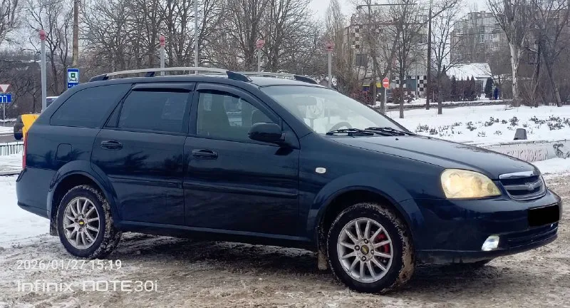 Chevrolet lacceti в хорошем состяонии год выпуска 2008 год пробег 197 тысяч автомобиль в отличном состоянии не троит не дымит работает ровно масло не ест!!! ходовая обслужена вообще автомобиль обслужен и вложений не требует! хорошая комплектация есть все для комфортного вождения с документами полный порядок юридически автомобиль чист переоформление без каких либо проблем! цена 595.000₽ торг реальному покупателю также рассмотрю варианты обмена +79490843898 📲 tg: петр 📞 звоните: +7(949)0843898 - фотография - 4