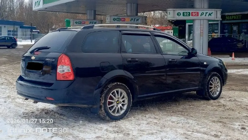 Chevrolet lacceti в хорошем состяонии год выпуска 2008 год пробег 197 тысяч автомобиль в отличном состоянии не троит не дымит работает ровно масло не ест!!! ходовая обслужена вообще автомобиль обслужен и вложений не требует! хорошая комплектация есть все для комфортного вождения с документами полный порядок юридически автомобиль чист переоформление без каких либо проблем! цена 595.000₽ торг реальному покупателю также рассмотрю варианты обмена +79490843898 📲 tg: петр 📞 звоните: +7(949)0843898 - фотография - 7