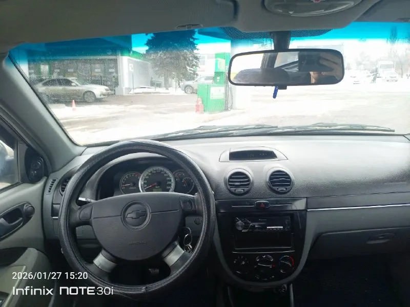 Chevrolet lacceti в хорошем состяонии год выпуска 2008 год пробег 197 тысяч автомобиль в отличном состоянии не троит не дымит работает ровно масло не ест!!! ходовая обслужена вообще автомобиль обслужен и вложений не требует! хорошая комплектация есть все для комфортного вождения с документами полный порядок юридически автомобиль чист переоформление без каких либо проблем! цена 595.000₽ торг реальному покупателю также рассмотрю варианты обмена +79490843898 📲 tg: петр 📞 звоните: +7(949)0843898 - фотография - 8