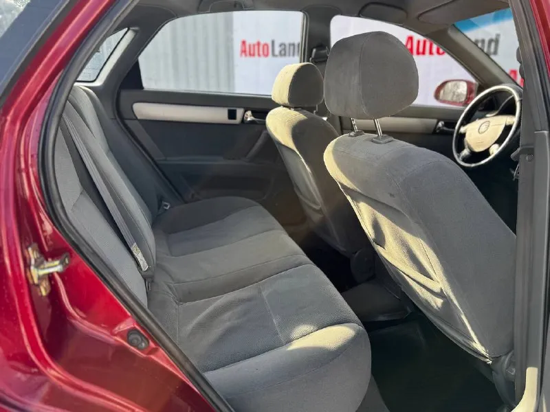 🚘 chevrolet lacetti 🚘 год выпуска: 2006 двигатель: 1.6 бензин пробег: 255.000 км привод: передний кпп: автомат ❗️ цена 570.000 ₽❗️ 🏎️ продажа в кредит 🏎️ выкуп авто 🏎️ trade-in ☎️ +7 (949) 628-72-17 г. донецк, пр. дзержинского 55 📞 звоните: +7(949)6287217 - фотография - 9