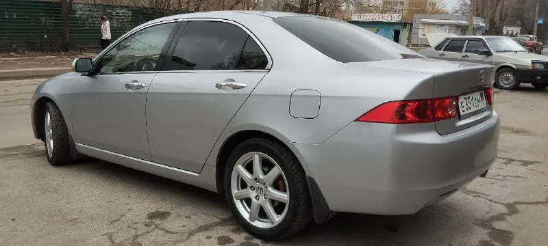 Продам honda аккорд 2005 год. авто в хорошем состоянии. я 2 владелец. два комплекта резины с дисками. вопросы по телефону +79494819066 цена 900тыс 📲 tg: @architector_1 📞 звоните: +7(949)4819066 - фотография - 2