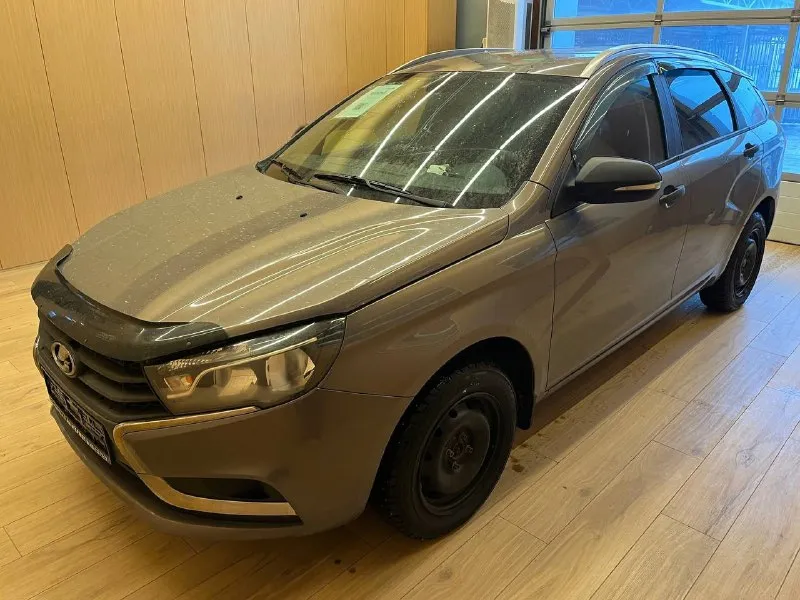 Веста 1.6, 2019, 90т. км. обслужена вся на много километров вперёд, продажа к сожалению вынужденая, оригинальный комплект грм с помпой и роликами передние тормоза: диски и колодки ате задние колодки трв, купил, но не стал менять родных ещё больше половины опоры двигателя и кпп от комфорт кастом, новая качественная гофра глушителя оригинальные новые передние рычаги трансмиссионное масло купер каждые 40тыс менялось, в двигателе номад 5в40 каждые 5к замена кондиционер отлично дует хорошая музыка чистая ухоженная два комплекта резины ноль шпакли естественно проверяйте любым способом цена 1040000, торг возможен все вопросы и ещё много фото +79493625205 и телега на нем 📞 звоните: +7(949)3625205 - фотография - 2