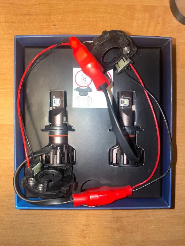 Продам автолампы led: philips h7 ultinon pro9000 + переходники типа d 2000р, philips h7 ultinon essential + переходники типа d 1000р, китай h15 3 комплекта по 500р у всех ламп наработка не более 10 часов! мне не подошли поэтому продаю. г. донецк только самовывоз! цена всего вместе: 4000 руб. +79494142352 📲 tg: сергей 📞 звоните: +7(949)4142352 - фотография - 2