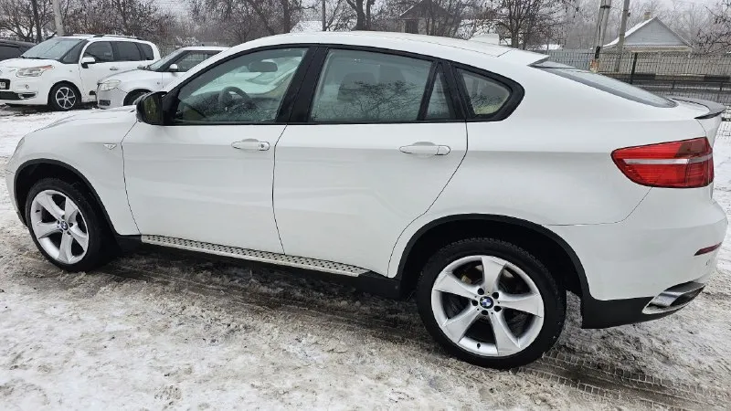 Bmw x6 год выпуска: 2010 тип кпп: автоматическая объем двигателя: 3.0 литра тип топлива: бензин пробег: 249 000 км цена:💥 2 250 000 рубли 💥 дополнительная информация: бесключевой доступ полный электро пакет подогрев руля подогревы сидений люк двух-зонный климат-контроль бортовой компьютер камера 360 мультируль парктроники в отличном техническом состоянии на 5+ авто в родном окрасе готова на любые проверки на любом сто!!! 📞 🇷🇺 +79495093428 +79498392499 - фотография - 3
