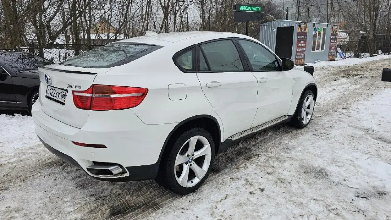 Bmw x6 год выпуска: 2010 тип кпп: автоматическая объем двигателя: 3.0 литра тип топлива: бензин пробег: 249 000 км цена:💥 2 250 000 рубли 💥 дополнительная информация: бесключевой доступ полный электро пакет подогрев руля подогревы сидений люк двух-зонный климат-контроль бортовой компьютер камера 360 мультируль парктроники в отличном техническом состоянии на 5+ авто в родном окрасе готова на любые проверки на любом сто!!! 📞 🇷🇺 +79495093428 +79498392499 - фотография - 5