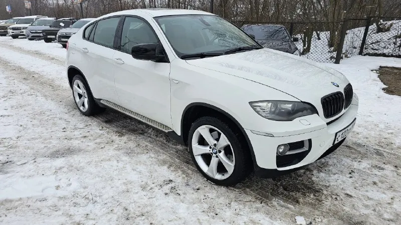 Bmw x6 год выпуска: 2010 тип кпп: автоматическая объем двигателя: 3.0 литра тип топлива: бензин пробег: 249 000 км цена:💥 2 250 000 рубли 💥 дополнительная информация: бесключевой доступ полный электро пакет подогрев руля подогревы сидений люк двух-зонный климат-контроль бортовой компьютер камера 360 мультируль парктроники в отличном техническом состоянии на 5+ авто в родном окрасе готова на любые проверки на любом сто!!! 📞 🇷🇺 +79495093428 +79498392499 - фотография - 6