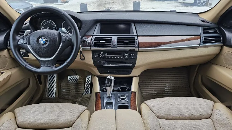 Bmw x6 год выпуска: 2010 тип кпп: автоматическая объем двигателя: 3.0 литра тип топлива: бензин пробег: 249 000 км цена:💥 2 250 000 рубли 💥 дополнительная информация: бесключевой доступ полный электро пакет подогрев руля подогревы сидений люк двух-зонный климат-контроль бортовой компьютер камера 360 мультируль парктроники в отличном техническом состоянии на 5+ авто в родном окрасе готова на любые проверки на любом сто!!! 📞 🇷🇺 +79495093428 +79498392499 - фотография - 9