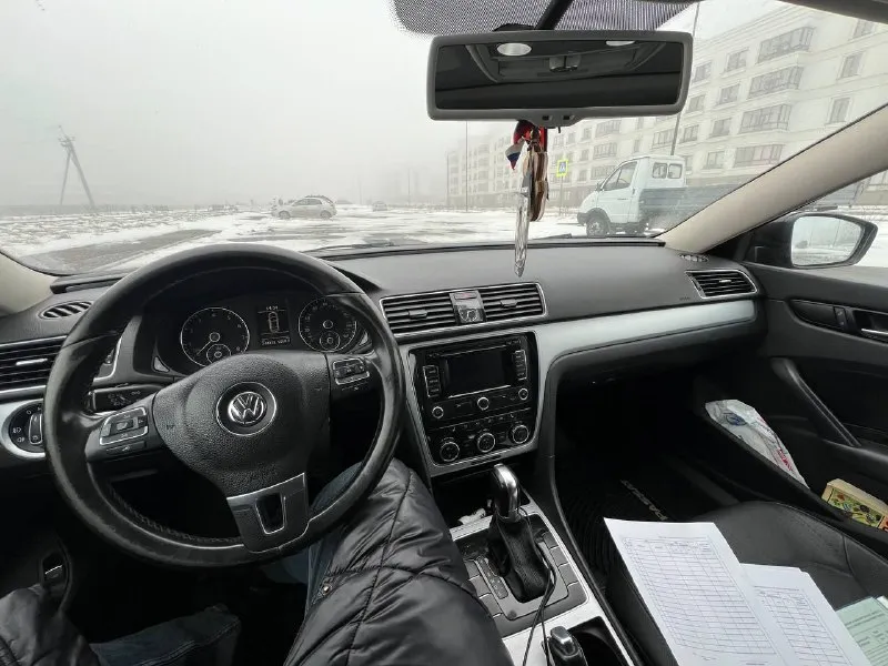 ‼️продам‼️ 🚘марка: volkswagen passat b7 ⛽️вид топлива:бензин 📦кпп :автомат ⚙️двигатель 2.5 📅год выпуска: 2012 💴цена: 1.100.000 т/руб 🗺️пробег: 245000 📱номер телефона: • коробка автомат. • кожаный салон • подогрев сидений • подогрев зеркал • климат контроль • электро регулировка зеркал • электро регулировка сидений • мультируль •акустика, aux, bluetooth, usb, •датчик света •датчик дождя 📍город мариуполь 📞 🇷🇺 звоните: +7-949-716-67-97 - фотография - 7
