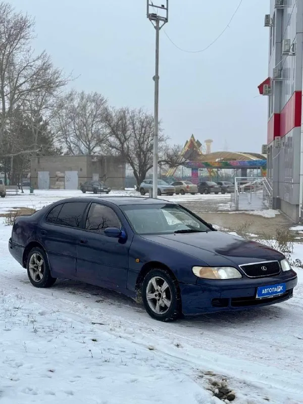 🇯🇵 lexus gs300 💰цена: 260 000р 🏢город: мариуполь 📅год выпуска: 1993 🧾пробег: 414 345км. ⚙️двигатель: 3.0 ⛽топливо: бензин ⚙️кпп: автомат 📞 телефон: +7-949-727-41-51 +7-949-551-91-52 +7-989-263-55-56 💾 описание: ✅ gs300 - японский седан бизнес класса с комфортным и просторным салоном и высоким клиренсом. сборка япония. ✅ двигатель 3.0 2jz ge в народе именуемый "миллионник" в паре с классическим автоматом, очень надёжный и не прихотливый, работает отлично. ✅ красивые литые диски на хорошей зимней резине, магнитола с bluetooth, кожаный салон, люк, сигнализация, led свет. полное переоформление. улица шевченко 269 - фотография - 1