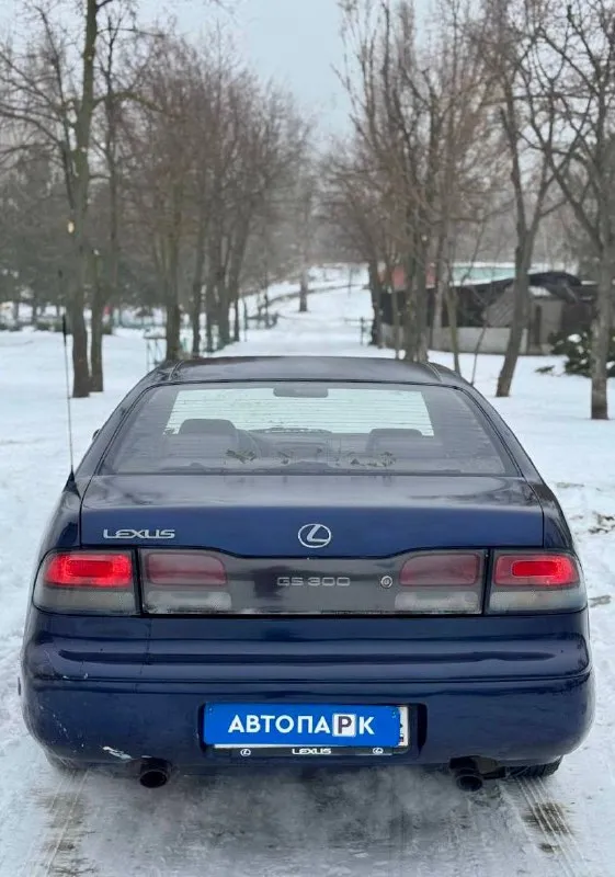🇯🇵 lexus gs300 💰цена: 260 000р 🏢город: мариуполь 📅год выпуска: 1993 🧾пробег: 414 345км. ⚙️двигатель: 3.0 ⛽топливо: бензин ⚙️кпп: автомат 📞 телефон: +7-949-727-41-51 +7-949-551-91-52 +7-989-263-55-56 💾 описание: ✅ gs300 - японский седан бизнес класса с комфортным и просторным салоном и высоким клиренсом. сборка япония. ✅ двигатель 3.0 2jz ge в народе именуемый "миллионник" в паре с классическим автоматом, очень надёжный и не прихотливый, работает отлично. ✅ красивые литые диски на хорошей зимней резине, магнитола с bluetooth, кожаный салон, люк, сигнализация, led свет. полное переоформление. улица шевченко 269 - фотография - 5