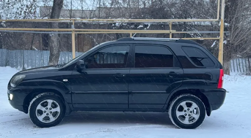 Продам kia sportage 2008 год.
1 Владелец за все время эксплуатации. ✅
Покупался в автосалоне в луганске. ✅
Двигатель 2.0 бензин. Кпп механика.
Состояние кузова в отличном состоянии. Рыжиков и гнили нет. Комплектация: электрозеркала, электростеклоподьемники 4 шт, abs, esp, климат контроль, подогрев сидений, камера заднего вида, музыка. Комплект летней резины в подарок 🎁
💸 Цена 1млн 20 тыс руб
Звонить по
☎ +79592691000, Есть telegram и max

📞 Звоните: +7(959)2691000 - фотография - 6