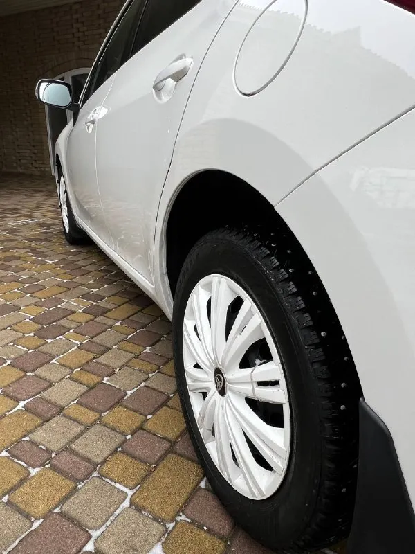 Продам toyota auris рестайлинг 2010 года в отличном состоянии! машина куплена в автосалоне в донецке (один хозяин с момента покупки) в дтп не участвовала, стекла родные, ! машина на полноценном автомате(не робот ) пробег 140 т(родной) 1.6 стоит сигнализация, складные зеркала делать ничего не надо!сел поехал! фильтра масла поменяны! машина очень мягкая, шустрая, без посторонних звуков ! +79494162203 цена:1 100 000 осмотр донецк/макеевка практически вся в заводском окрасе! 📲 tg: елена мушта 📞 звоните: +7(949)4162203 - фотография - 10