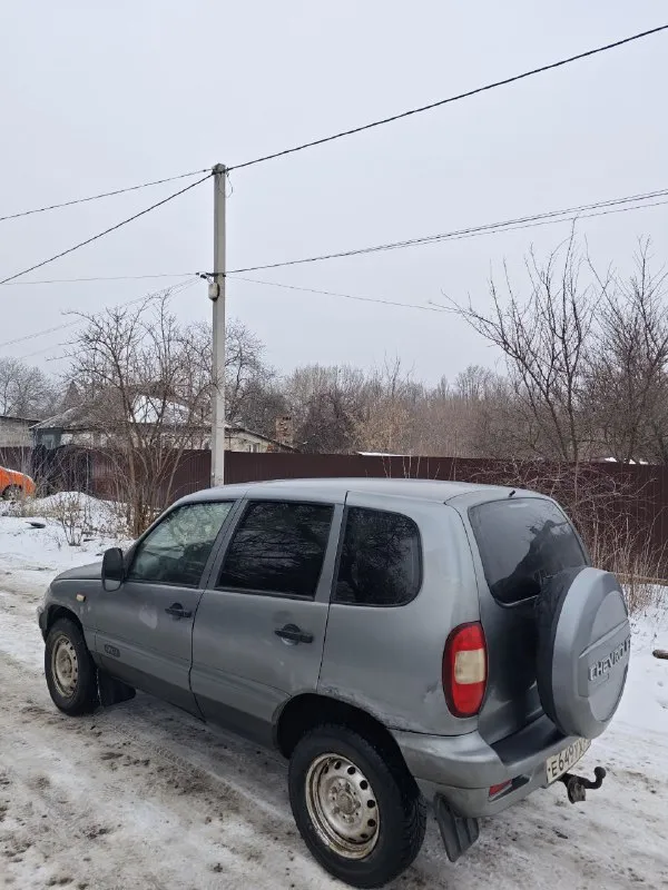 Шевроле нива 4х4 2006г. автомобиль на полном ходу, доедет куда угодно и обратно! 1.7, инжектор после... - фотография