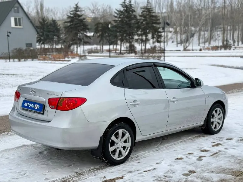 🇰🇵 hyundai elantra 💰цена: 690 000р 🏢город: мариуполь 📅год выпуска: 2007 🧾пробег: 197 748 км. ⚙️двигатель: 1.6 ⛽топливо: бензин/газ ⚙️кпп: механика 📞 телефон: +7-949-727-41-51 +7-949-551-91-52 +7-989-263-55-56 💾 описание: - фотография - 6