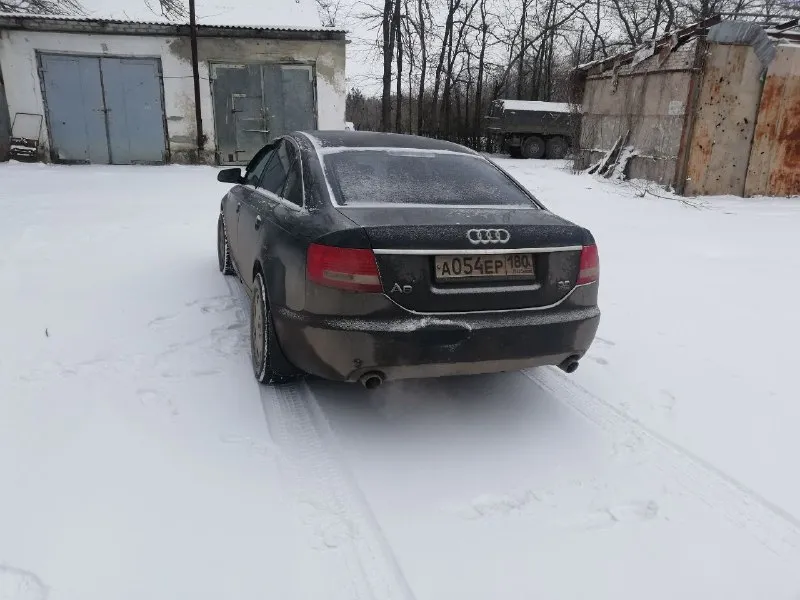 Продам audi quattro a6, 3.0 бензин, 2005 г. в. , бензин, акпп, предмаксимальная комплектация, расширенная мультимедиа, без ключевой доступ, кнопка старт/стоп, полный электропакет, электропривод сиденья водителя и пассажира, двухтонный климат контроль, подогрев передних сидений, датчик дождя и света, адаптивные ксеноновые фары. по мотору нареканий нет, не дымит, не троит, прошла то с заменой всех жидкостей. коробка не пинается, переключается плавно, без рывков. цена 650000, торг. +79493088434 📞 звоните: +7(949)3088434 - фотография - 3