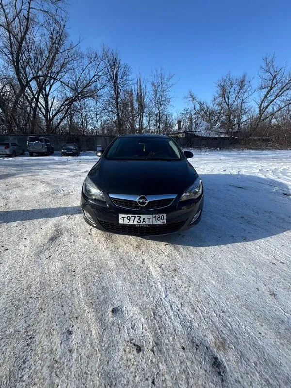 Продам опель астра j год 2011 пробег 197 тысяч 1.6 бензин акпп авто в хорошем состоянии, полностью о... - фотография