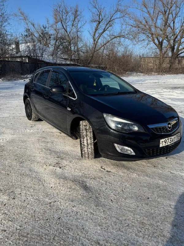 Продам опель астра j год 2011 пробег 197 тысяч 1.6 бензин акпп авто в хорошем состоянии, полностью обслужен, зимняя резина на 16 штампах, лето на 17 дисках г. горловка цена 750 000р торг тел +79493650945 - фотография - 5