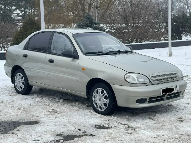 Продам автомобиль, chevrolet lanos, состояние авто очень хорошее! как внешне так и технически! ржавчин гнилья нету ! мотор работает как часики! не дымит, масло не ест ! мкпп обслужена переключает отлично, не хрустит и не выбивает! салон чистый и ухоженный! по электрике все работает !акб стоит новый ! днище пороги, стаканы целые, все в в отличном состоянии! по документам все кристально чисто, без штрафов арестов и запретов! любой вид переоформления! год выпуска 2007 пробег 182.000 тыс, оригинал! объем двигателя 1.5 гур кондиционер 2 стеклоподъемника сигнализация центральный замок приятная акустика подушки безопасности. цена авто 270.000 тыс рублей, торг реальному покупателю! по телефону не торгуюсь! звоните в любое время дня и ночи {+7949-083-89-33} осмотр автомобиля, г. донецк 📞 звоните: +7(949)0838933 - фотография - 2
