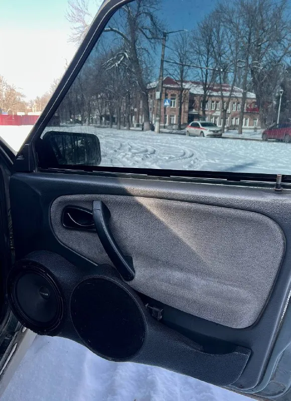 -продам ваз 2114 2011 год по документам полный порядок -двигатель в отличном состоянии, масло не берет не грамма (1.6) 8кл, не троит не дымит! -коробка в хорошем состоянии не хрустит не выбивает -по ходовой тоже порядок -подогревы сидений, передние стеклоподъемники, печка греет хорошо, обогрев заднего стекла -салон ухоженный спереди и сзади накидки, коврики ромб - стоит хорошая музыка, подиумы под 2-20ки, поставил одну пару avatar + стоит саб, музыка стоит отличная, (при продаже авто по музыки договоримся) - по свету стоят мини линзы + гладкие стекла светят отлично, led туманки покупались месяц назад - автомобиль ухоженный, езжу каждый день цена:330.000 тыс + (торг) реальному покупателю связь +79493973554 звоните пишите 📲 tg: @nnapht 📞 звоните: +7(949)3973554 - фотография - 6