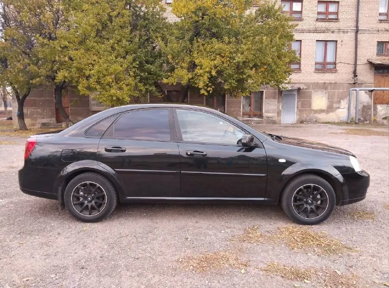 Продам chevrolet lacetti 1.6 л. 2010 года двигатель и кпп в норме. ходовая часть без нареканий. кондиционер рабочий гидроусилитель руля стекло подъемники литые диски документы в порядке возможен обмен с вашей доплатой. цена 585.000 рублей. ☎+79494067400 telegram горловка 📲 tg: @mafiozi_777 📞 звоните: +7(949)4067400 - фотография - 6