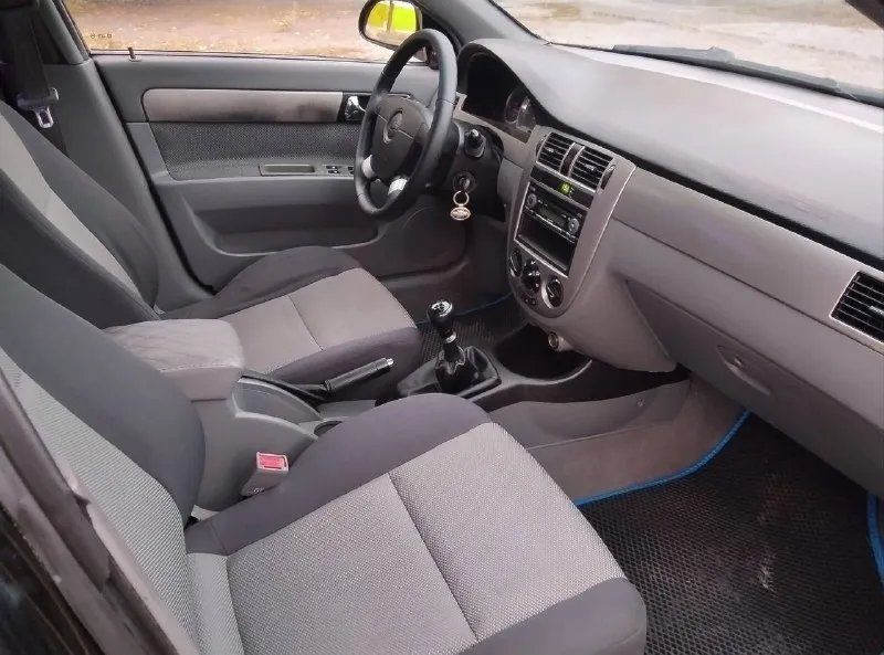 Продам chevrolet lacetti 1.6 л. 2010 года двигатель и кпп в норме. ходовая часть без нареканий. кондиционер рабочий гидроусилитель руля стекло подъемники литые диски документы в порядке возможен обмен с вашей доплатой. цена 585.000 рублей. ☎+79494067400 telegram горловка 📲 tg: @mafiozi_777 📞 звоните: +7(949)4067400 - фотография - 9