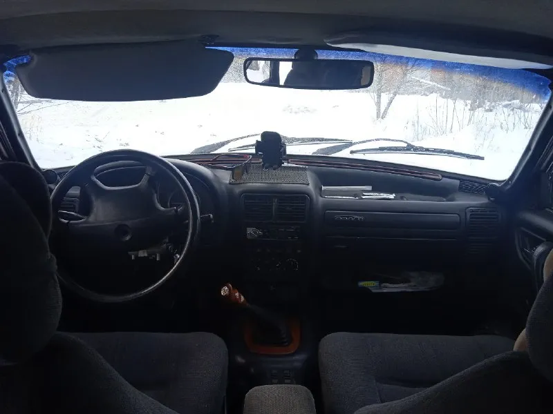 Продам газ волга 31105. 2006год. я собственник. на полном ходу, все работает. двс в идеале, ходовая хорошая, два комплекта колес, есть к ней кондиционер. 260.000₽ хороший торг. тел. +79591521846 📞 звоните: +7(959)1521846 - фотография - 8