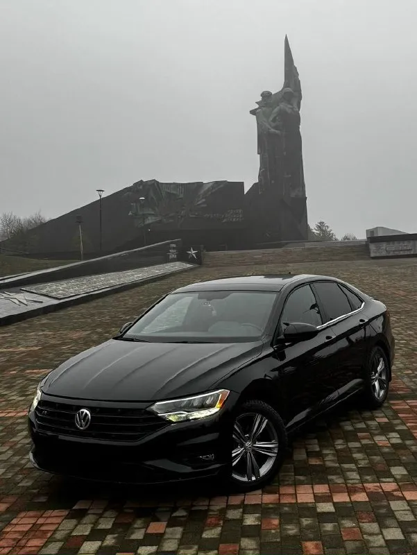 В продаже volkswagen jetta r-line 2020 года выпуска автомобиль в оригинальном r-line обвесе в очень... - фотография