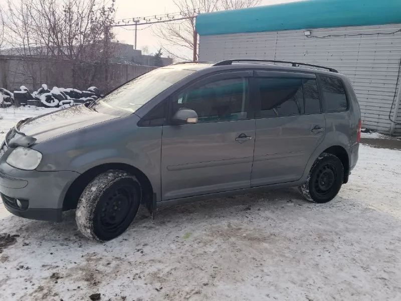 Продам volkswagen turan 2006 года 2.0 газ/бензин механика заводское метан машина полностью обслужена грм сцепление поменяны 10000 км назад по ходовке полностью обслужена также был произведён ремонт кпп и гбц 20000 км назад машина в одной семье с 2020 года я собственник цена 850000р торг все вопросы по телефону +79494825918 феникс телеграм или +79490898154 миранда 📞 звоните: +7(949)4825918 - фотография - 4