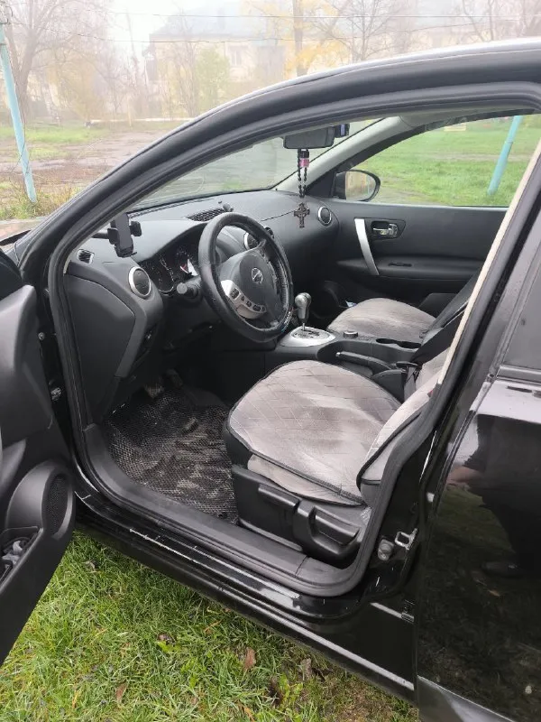 Продам nissan кашкай 2010г. пробег оригинальный 126300 км. объём 2.0, полный привод (подключаемый). в комплектацию входят: двухзонный климат контроль, подогрев сидений и зеркал, омыватель фар, мультируль с круиз-контролем, все электростекооподъемники, электрорегулировка зеркал abs, esp. машина в очень хорошем техническом и внешнем состоянии. я хозяин. цена 1180000 торг. осмотр в мариуполе. больше информации по телефону +79491035455, иван. 📲 tg: иван 📞 звоните: +7(949)1035455 - фотография - 4
