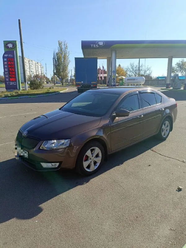 Пpoдам skoda octavia a7 2015 г. в. переходная модель. 2.0 tdi 150 л. с. кпп dsg6 с мокрым сцеплением (dq 250) пробег 168.500 км. обслужена. вопросы по телефону. +79493074229 с 8-22 1.250.000 ₽ осмотр днр новый свет старобешевский р-н 📲 tg: @kozyrnoi87 📞 звоните: +7(949)3074229 - фотография - 2
