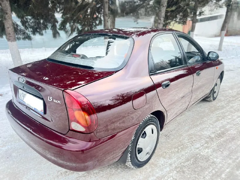 Продаю lanos-ланос один единственный владелец❗️ за всю жизнь. птс оригинал. родной подтверждённый пробег 158.000.км. гаражное хранения. максимальная 1.5л. sx. авто покупался новый в автосалоне в 2011 году. кузов лужёный оцинкован! в таком состоянии остались единицы эксплуатировалась семьей максимально аккуратно. на улице не стояла(всегда была в гараже). технически обслужена от и до. двигатель 1.5л. работает как часы(масло не берёт). кпп и подвеска как у нового авто! едет просто идеально. недавно было сделано большое т. о с заменой грм, помпы, масла, фильтра. вложений не требует! самая максимальная комплектация sx: кондиционер(заправлен и холодит). гидроусилитель руля. подушка безопасности airbag. эл стеклоподъемники. осмотр в донецке. цена 385.000₽ +79494115300 - фотография - 7