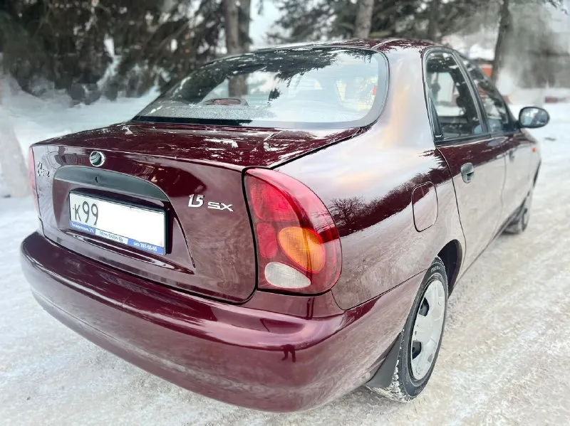 Продаю lanos-ланос один единственный владелец❗️ за всю жизнь. птс оригинал. родной подтверждённый пробег 158.000.км. гаражное хранения. максимальная 1.5л. sx. авто покупался новый в автосалоне в 2011 году. кузов лужёный оцинкован! в таком состоянии остались единицы эксплуатировалась семьей максимально аккуратно. на улице не стояла(всегда была в гараже). технически обслужена от и до. двигатель 1.5л. работает как часы(масло не берёт). кпп и подвеска как у нового авто! едет просто идеально. недавно было сделано большое т. о с заменой грм, помпы, масла, фильтра. вложений не требует! самая максимальная комплектация sx: кондиционер(заправлен и холодит). гидроусилитель руля. подушка безопасности airbag. эл стеклоподъемники. осмотр в донецке. цена 385.000₽ +79494115300 - фотография - 8