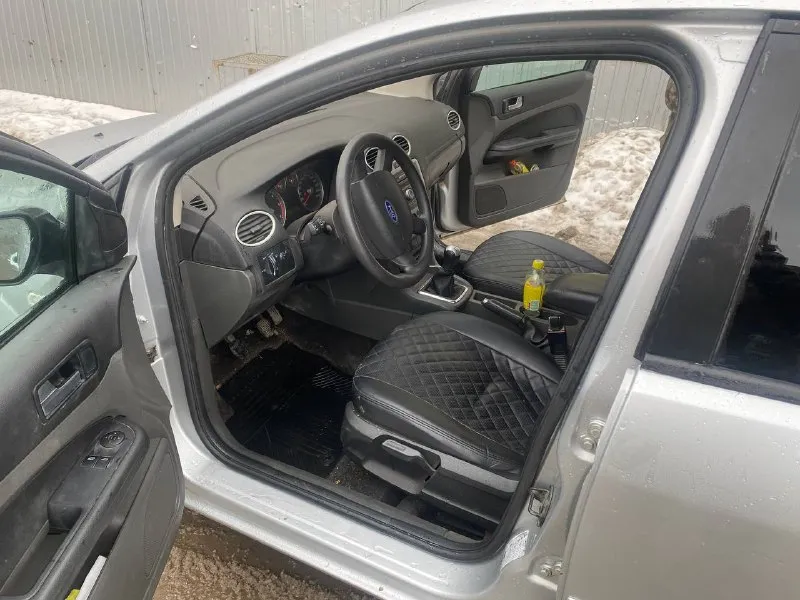 Продам форд фокус 2007 пробег 376 000 1.8 турбо дизель механика внешнее состояние очень хороший, раб... - фотография