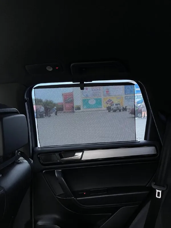 Volkswagen touareg 3.0 tdi, 2012 г. я первый и единственный владелец, куплен у официального дилера. в дтп не участвовал. надёжный, ухоженный полноприводный автомобиль, полностью готовый к эксплуатации. в отличном техническом состоянии, обслуживался своевременно, все то пройдены, есть сервисная история. пробег родной — 165 000 км, подтверждён. техническая часть: • двигатель работает ровно, без посторонних звуков • -8 ст. aisin (япония) — обслужена, работает идеально • подвеска без стуков • новые тормозные диски, черный потолок, шторки окон. • постоянный полный привод. комфорт и особенности: • дополнительный топливный бак 100 л — запас хода до ~1500 км • автономный программируемый отопитель webasto. • мультируль, с подогревом. • электрозеркала с подогревом. • комфортные сиденья с электрорегулировками. • салон в отличном состоянии, в машине не курили • зимняя резина (производство germany) юридически чист: • полный комплект ключей и документов • к 📞 звоните: +7(949)3933633 - фотография - 5