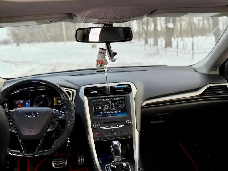 Цена 1649000 рублей (торг) продам fusion titanium north america (кузов c7) в топовом цвете white platinum птс 2014 производство, 2015 модельный год, растаможен на учете. двигатель 1.5 турбо (классический автомат) пробег 206 тыс км продаю лично я, я хозяин машины птс оригинал (эптс). долгов, штрафов, обременений не было и нет. порядочность гарантирую. классическая 6 ступенчатая акпп, отличная комплектация, салон натуральная кожа с памятью, люк и все что нужно для комфорта. из сша приехал полностью целым. технических и юридических проблем нет. автомобиль полностью в родной краске, все стекла и оптика завод, все в оригинале включая пылевую защиту днища. пробег пишу реальный а не как в 90% объявлений. на каждой детали уф маркер и наклейка ничего не менялось и не билось. полностью исправен : все агрегаты, узлы и электроника работают штатно. никаких ошибок, запотеваний, течей и прочего нет. обслуживался мной без экономии от а до я. произведена модификация системы впуска оригин 📞 звоните: +7(949)0040701 - фотография - 6